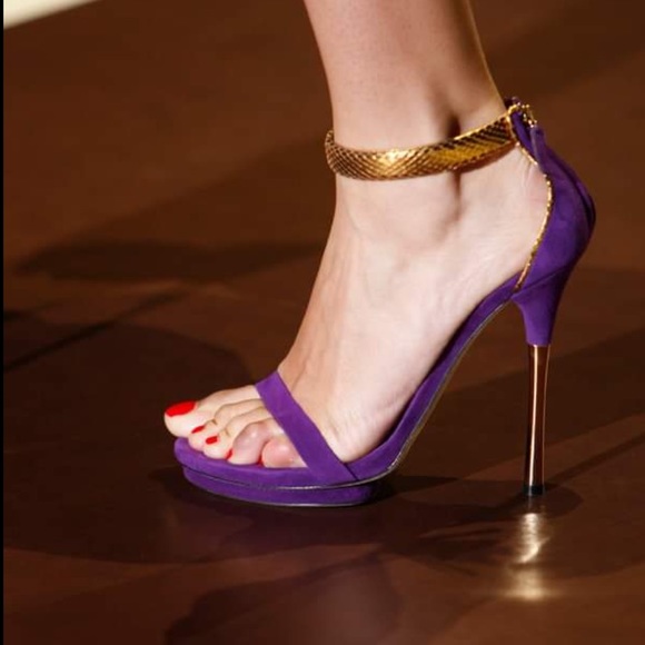 Gucci Suede and Python Sandals - Picture 3 of 17